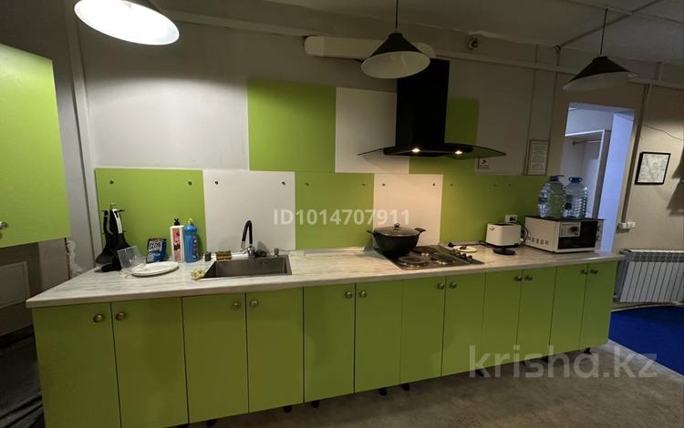 3 бөлме · 500 м² · 2/2 қабат, Жетісу-2 ш/а. 53А, бағасы: 50 000 ₸ в Алматы, Ауэзовский р-н — фото 2