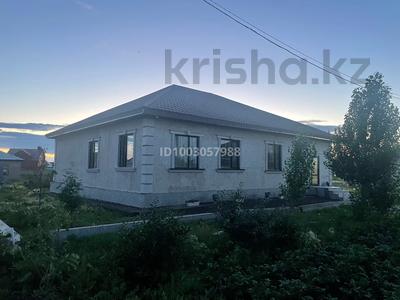 Отдельный дом · 4 комнаты · 186 м² · 12 сот., Мукагали Макатаева 6 — Молдагулова Макатаева за 60 млн 〒 в Жибек Жолы