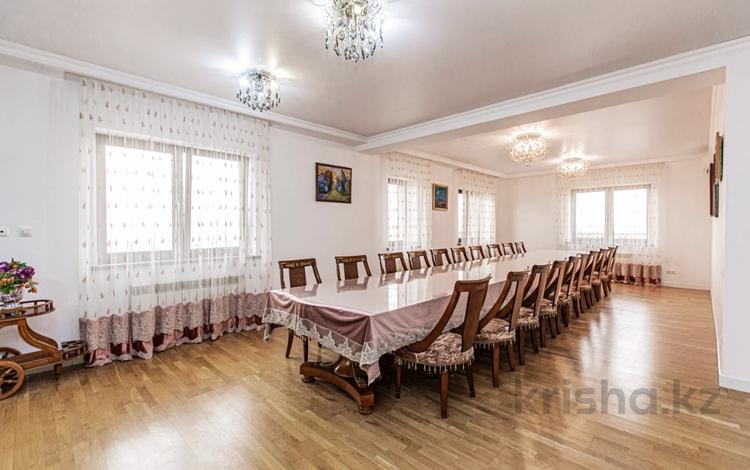 4-бөлмелі пәтер · 185 м² · 6/9 қабат, Тулебаева 171, 175, бағасы: 410 млн ₸ в Алматы, Медеуский р-н — фото 2
