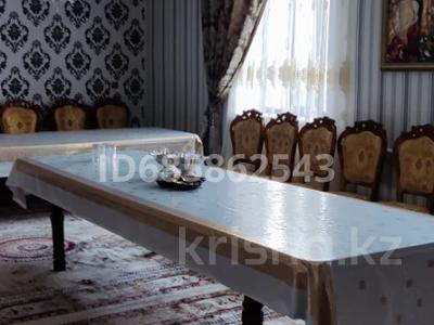 Отдельный дом · 8 комнат · 220 м² · 9.2 сот., 3-й переулок Сорокина 7 — Сорокина за 34 млн 〒 в Таразе
