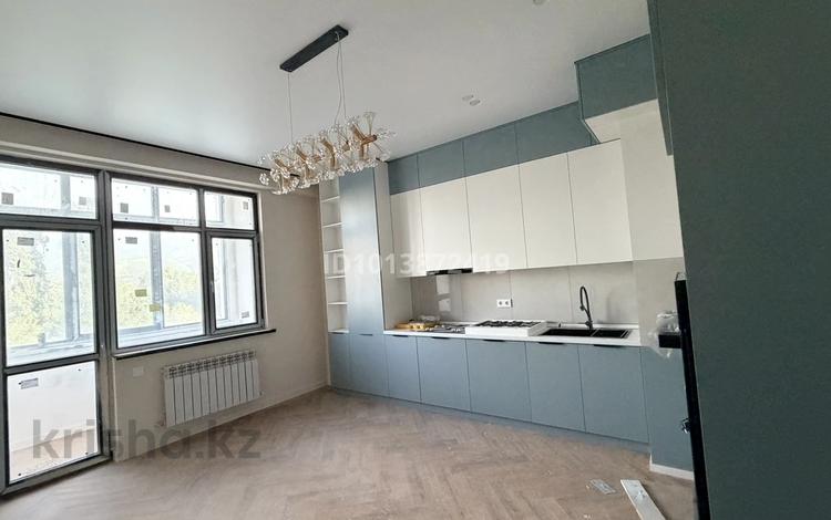 3-комнатная квартира · 115 м², Жарокова 286 В 11 за 650 000 ₸ в Алматы, Бостандыкский р-н — фото 2