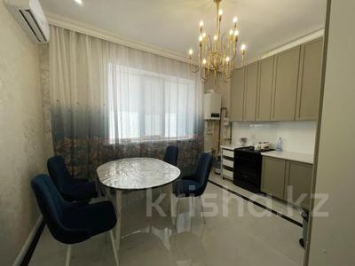 3-комнатная квартира, 103.5 м², 3/3 этаж, Адгама Каримова 117 за 38 млн 〒 в Атырау