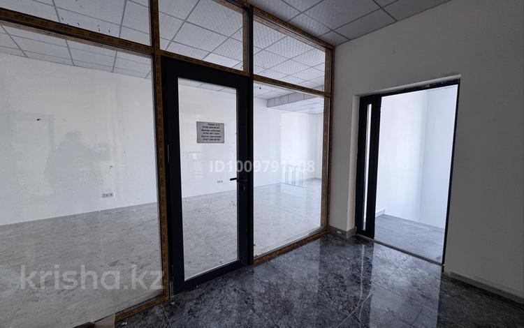 Свободное назначение · 34 м² за 340 000 ₸ в Астане, Нура р-н — фото 2