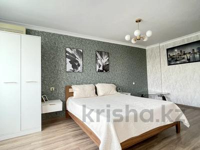 1-бөлмелі пәтер · 32 м², мкр Центральный, Азаттык 99а — Атамбаева, бағасы: 12 000 〒 в Атырау