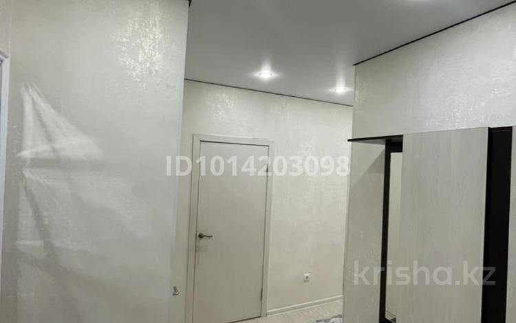 2-комнатная квартира · 56 м² · 12/12 этаж, Райымбек 259 за 300 000 ₸ в Алматы, Жетысуский р-н — фото 2