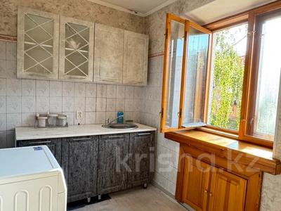 Продажа квартир в Восточно-Казахстанской обл.: 3-комнатная квартира · 58.4 м² · 2/9 этаж, Михаэлиса 7 за 22 млн 〒 3-комнатная квартира · 58.4 м² · 2/9 этаж, Михаэлиса 7 за 22 млн 〒 в Усть-Каменогорске, Ульбинский