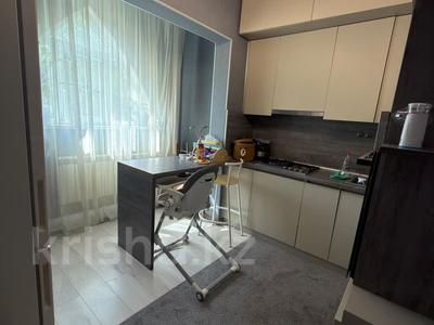 2-бөлмелі пәтер · 60 м² · 2/9 қабат, Алмагүл ш/а. 9, бағасы: 55 млн ₸ в Алматы, Бостандыкский р-н