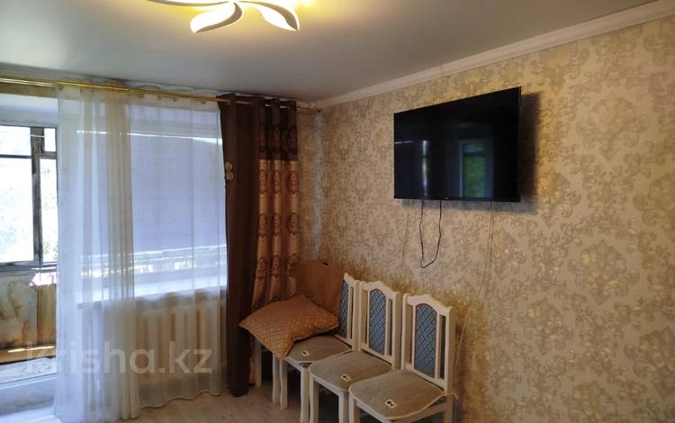 3-комнатная квартира · 59.4 м² · 5/5 этаж, ул. Чернышевского — ТЦ ПАССАЖ за 9 млн ₸ в Темиртау — фото 2