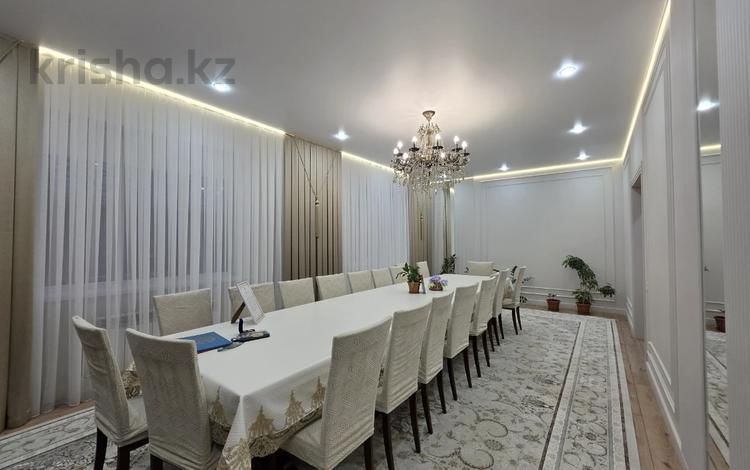 Отдельный дом · 7 комнат · 258.6 м² · 12 сот., Жанаконыс 4 за 109 млн ₸ в Актобе, жилой массив Жанаконыс — фото 37