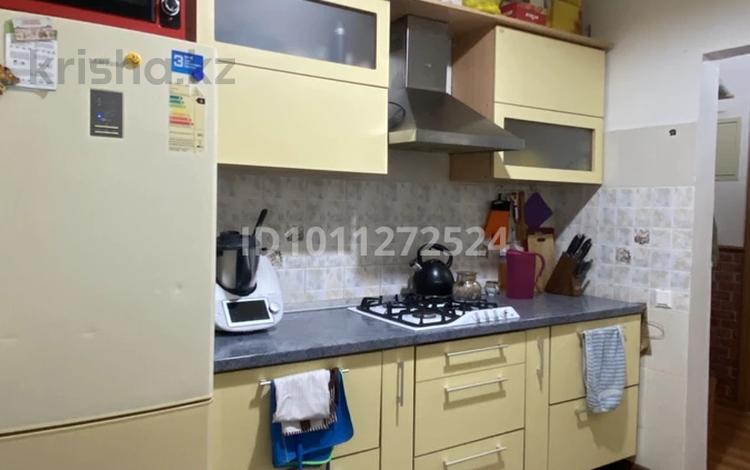 2-комнатная квартира · 43 м² · 1/2 этаж, Ондасынова — Конечная за 150 000 ₸ в Атырау, мкр Жилгородок — фото 2
