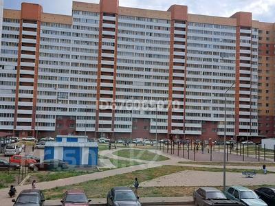 Продажа квартир в Карагандинской обл.: 1-комнатная квартира · 47 м² · 2/17 этаж, Бауыржан Момышулы за 18.7 млн 〒 1-комнатная квартира · 47 м² · 2/17 этаж, Бауыржан Момышулы за 18.7 млн 〒 в Караганде, Казыбек би р-н