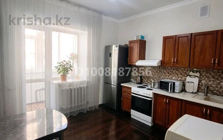 2-комнатная квартира · 72 м² · 6/9 этаж, Нажимеденова 16А за 300 000 ₸ в Астане, Алматы р-н — фото 16