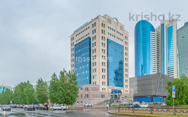 Кеңселер • 210 м², бағасы: ~ 1.8 млн 〒 в Астане, Есильский р-н — фото 7