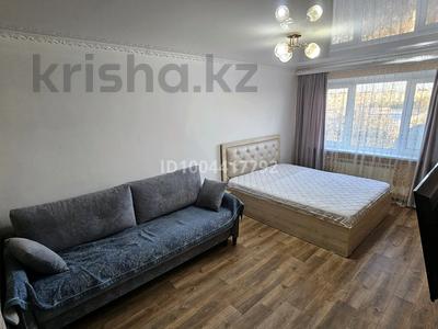 1-комнатная квартира · 30.2 м² · 3/5 этаж, Мкр. Русакова 9 — Детский сад Алпамыс за 140 000 ₸ в Балхаше