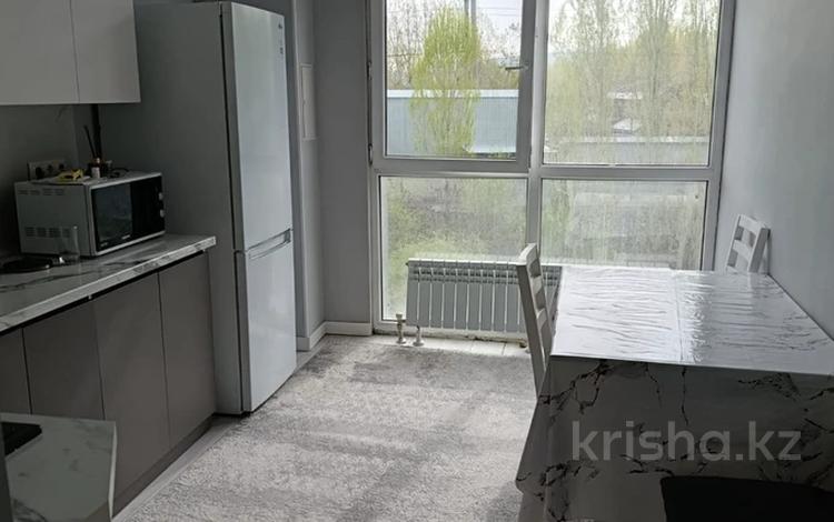 1-комнатная квартира · 43.7 м² · 3/7 этаж, мкр Акбулак 206/7 за 27.5 млн ₸ в Алматы, Алатауский р-н — фото 2
