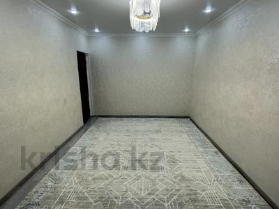 2-комнатная квартира, 54 м², 5/6 этаж, Байтурсынова — Наурыз за 18.5 млн 〒 в Шымкенте, Аль-Фарабийский р-н