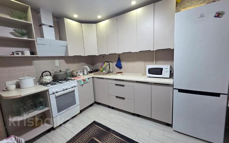 4-комнатная квартира · 82 м² · 4/5 этаж, мкр Айнабулак-4 за 60 млн ₸ в Алматы, Жетысуский р-н — фото 21