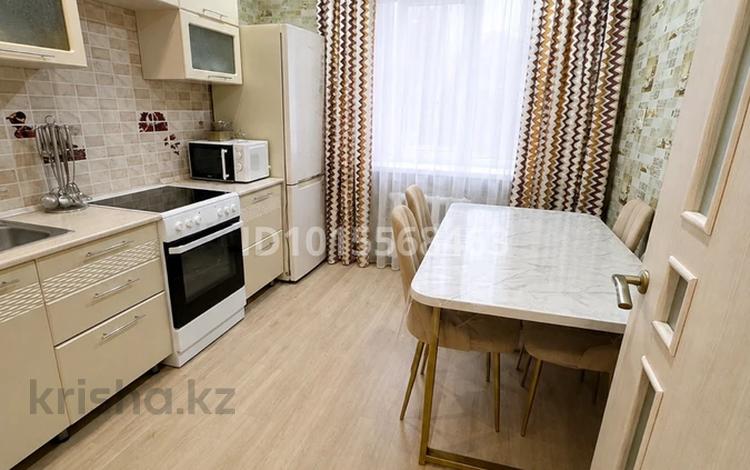 2-комнатная квартира · 46.5 м² · 8/9 этаж, Оборонная 55 за 22 млн ₸ в Семее — фото 2