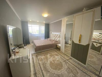 2-комнатная квартира · 48 м², Майкудук, 11а микрорайон 6 за 11 млн ₸ в Караганде, Алихана Бокейханова р-н