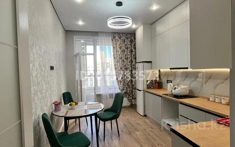 2-бөлмелі пәтер · 67 м² · 10/18 қабат, ул. Е-36 6, бағасы: 320 000 ₸ в Астане, Нура р-н — фото 3