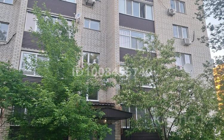 3-комнатная квартира · 75 м² · 5/5 этаж, мкр Северо-Восток 29/1 за 27.7 млн ₸ в Уральске — фото 13
