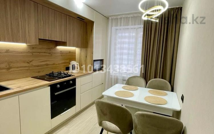 1-комнатная квартира · 65 м² · 2/12 этаж, Асфендиярова 4 за 14 000 ₸ в Астане, Нура р-н — фото 2