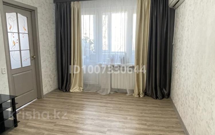 3-комнатная квартира · 49 м² · 4/5 этаж, проспект Абая 37 — Пересечение пр. Абая и пр. Назарбаева за 17.9 млн 〒 в Уральске, мкр Школьник — фото 2