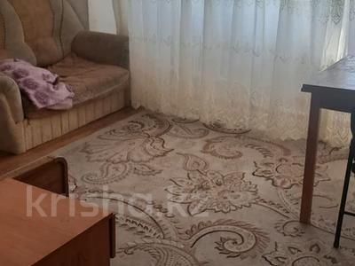 3-комнатная квартира · 70 м² · 9/9 этаж, мкр Аксай-3Б 32 за 200 000 ₸ в Алматы, Ауэзовский р-н