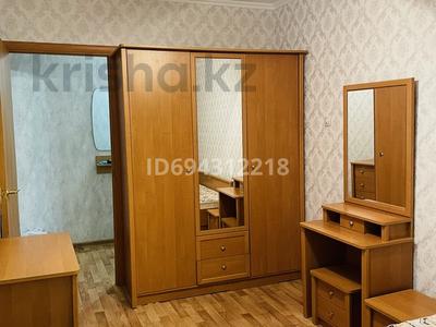2-комнатная квартира, 43 м², 4/4 этаж помесячно, мкр №10 19 за 200 000 〒 в Алматы, Ауэзовский р-н