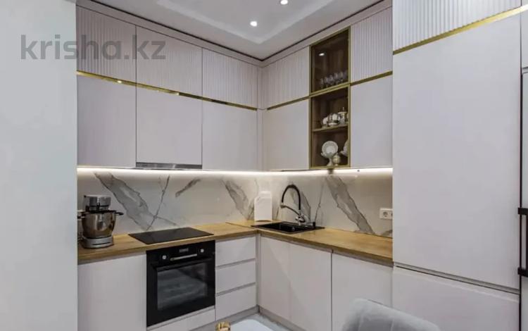 3-комнатная квартира · 92 м² · 12/14 этаж, Луганского 1 за 750 000 ₸ в Алматы, Медеуский р-н — фото 2