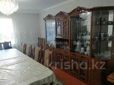 Жеке үй · 5 бөлме · 120 м² · 8 сот., Кенен Азербаева 98 — Жамбыла, бағасы: 35 млн 〒 в Таразе