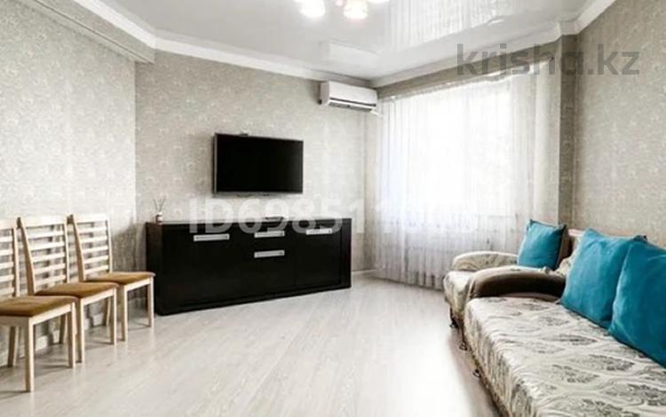 1-комнатная квартира, 65 м², 2/12 этаж помесячно, Рыскулбекова 28/6 за 350 000 〒 в Алматы, Бостандыкский р-н — фото 2