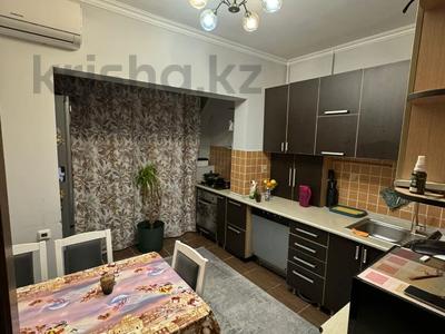 2-бөлмелі пәтер, 60 м², 1/9 қабат, мкр Алмагуль, бағасы: 38.5 млн 〒 в Алматы, Бостандыкский р-н