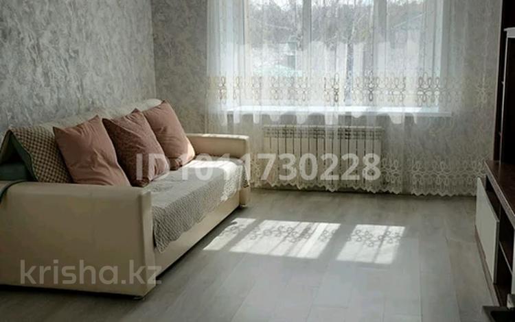 3-бөлмелі пәтер · 70 м² · 2/2 қабат, Кенесары Касымулы, бағасы: 50 000 ₸ в Бурабае — фото 2
