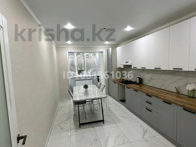 Продажа квартир в Западно-Казахстанской обл.: 2-комнатная квартира · 84 м² · 5/5 этаж, циолковского 5А за 42 млн 〒 2-комнатная квартира · 84 м² · 5/5 этаж, циолковского 5А за 42 млн 〒 в Уральске