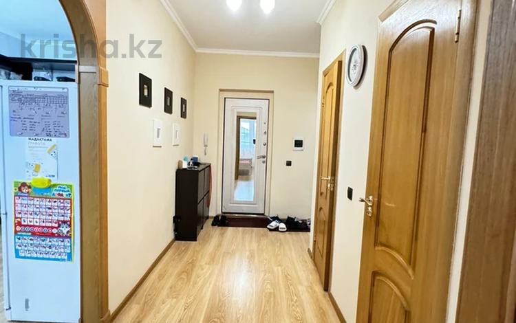 2-бөлмелі пәтер, 68 м², 3/17 қабат, Кудайбердиулы 17, бағасы: 25 млн 〒 в Астане, Алматы р-н — фото 2