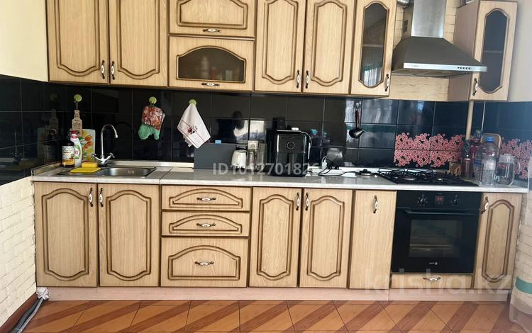 1-бөлмелі пәтер · 48 м² · 3/9 қабат, мкр Мамыр-3, бағасы: 250 000 ₸ в Алматы, Ауэзовский р-н — фото 4