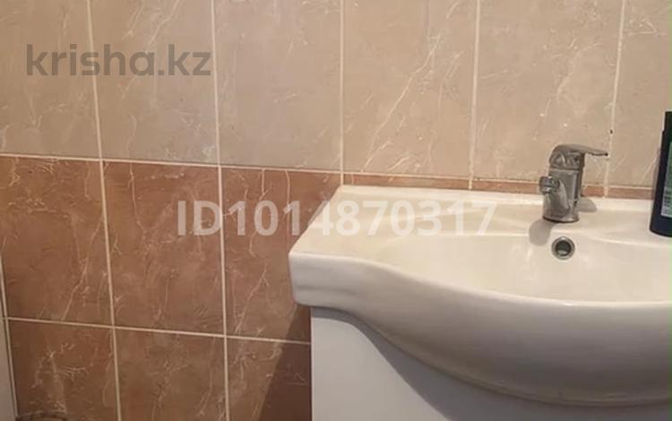 Отдельный дом · 2 комнаты · 50 м² · 1 сот., мкр Атырау, Шаудирова за 150 000 ₸ — фото 2