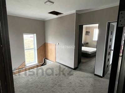 Дом · 4 комнаты · 200 м², Садовая 16 за 39 000 ₸ в Астане, р-н Байконур