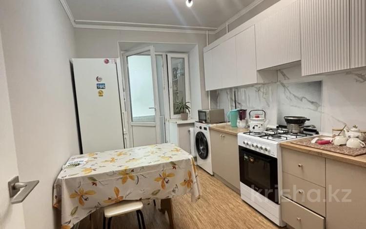 2-бөлмелі пәтер · 52 м² · 4/9 қабат, мкр 11, Аз Наурыз 20, бағасы: 18.5 млн ₸ в Актобе — фото 2