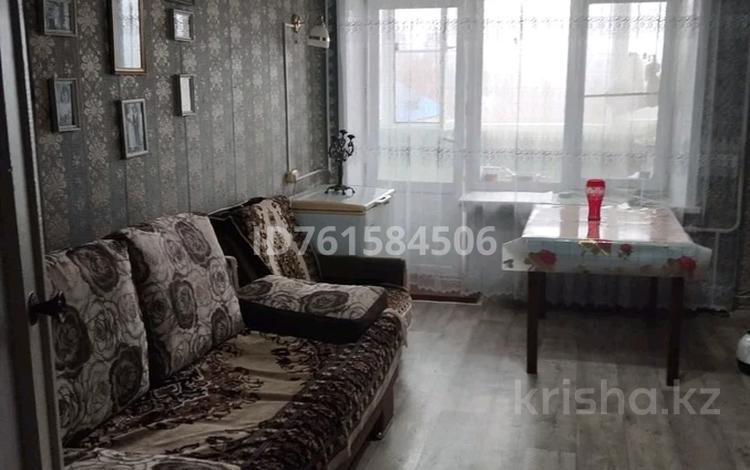 3-комнатная квартира · 61 м² · 5/5 этаж, Комсомольская 19 — 45 район за 8.5 млн 〒 в Алтае — фото 2