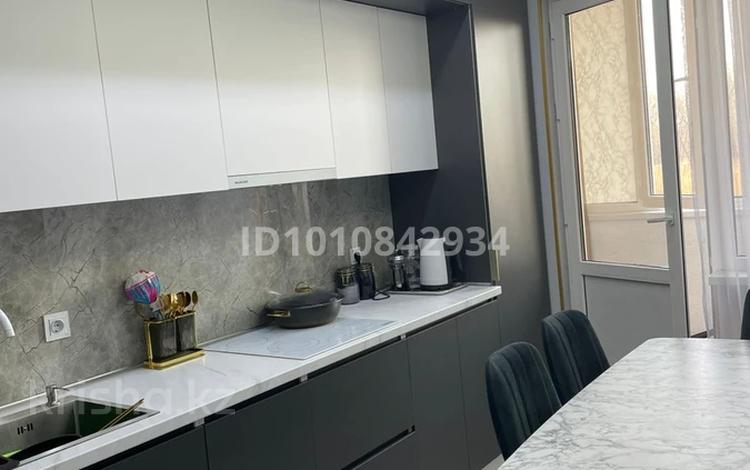 2-комнатная квартира · 60 м² · 2/12 этаж, мкр Дарабоз 85 за 41 млн ₸ в Алматы, Алатауский р-н — фото 2
