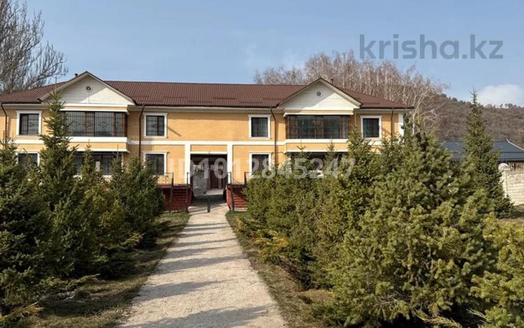 Жеке үй · 3 бөлме · 370 м², Сатпаева 1 — Возле горнолыжного курорта ,Лесная сказка, бағасы: 80 000 ₸ в Алматы — фото 23