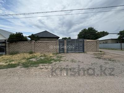 Жеке үй · 8 бөлме · 182 м² · 10 жүзд., Гани Муратбаева 32 — Райгаз, бағасы: 45 млн ₸ в Мерке