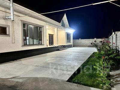 Отдельный дом · 8 комнат · 290 м² · 12 сот., Каған 12/1 за 56 млн 〒 в Туркестане