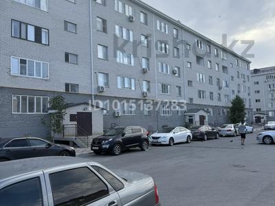 3-бөлмелі пәтер · 83 м² · 2/5 қабат, Береке ш/а. 5, бағасы: 29 млн ₸ в Атырау, мкр Береке