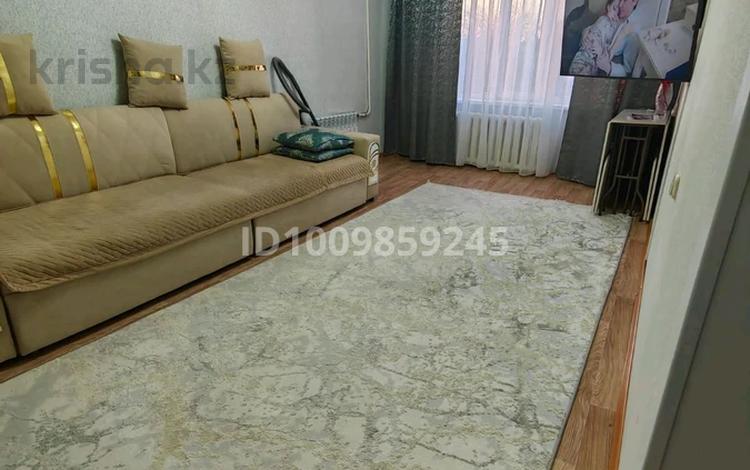 3-комнатная квартира · 68.4 м² · 4/5 этаж, 11мкр 15д за 10.3 млн ₸ в Житикаре — фото 2