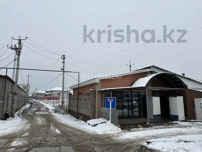 Жер телімі · 7.5 сотық, ул. Рахым Дюсебаева — Продается участок в 20-30 метрах отАлатуской трассы на против Wabco по зади лагман ханы Керемет участок ровный газ, вода, свет, канализация, рядом школа в 5 минутах остановка в 100 метрах рядом Magnum, ТРЦ Aport отличное расположение 7,5 соток, бағасы: ~ 42 млн ₸ в Туздыбастау (Калинино)