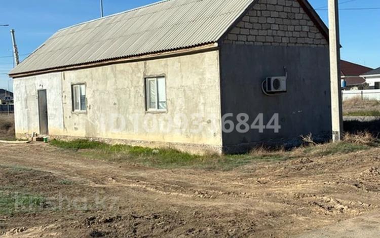 Отдельный дом · 2 комнаты · 100.3 м² · 9.2 сот., мкр Жулдыз-2, Дауенова 14 за 15 млн ₸ в Атырау — фото 7