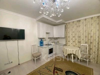 2-бөлмелі пәтер, 42 м², 8/8 қабат, мкр Комсомольский, Улыдала 65/1 — Сзади шаурма фуд, бағасы: 23 млн 〒 в Астане, Есильский р-н